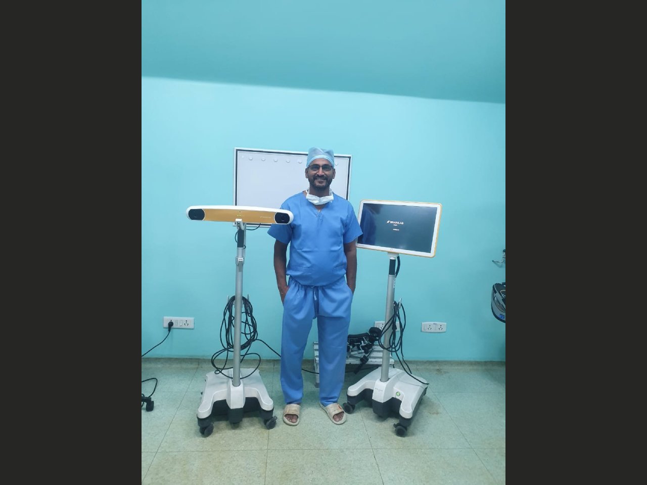 Brainlab computer navigation system for knee and hip replacement