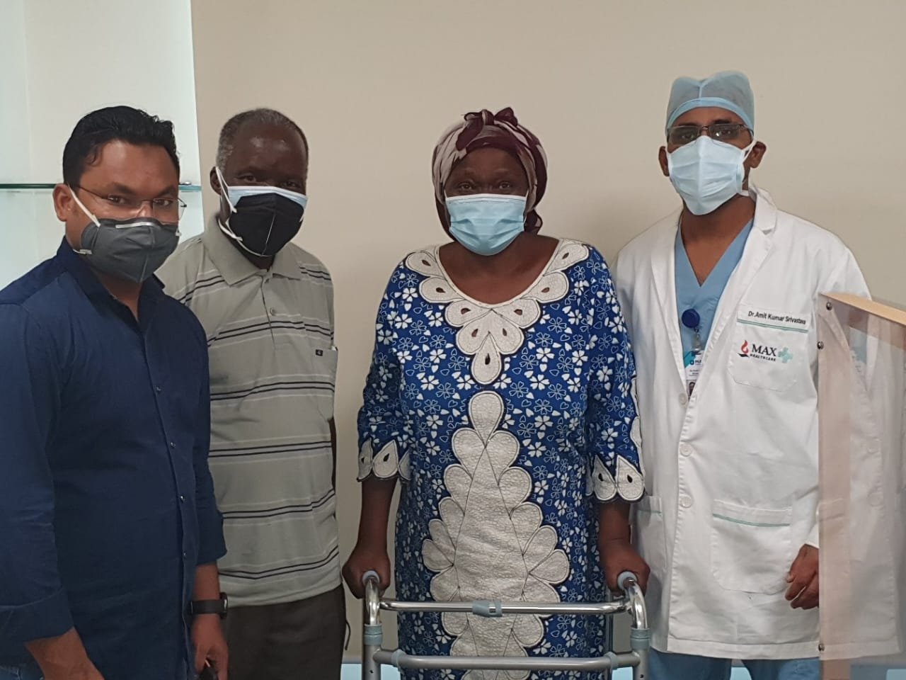 Patient from Kenya after successful knee replacement